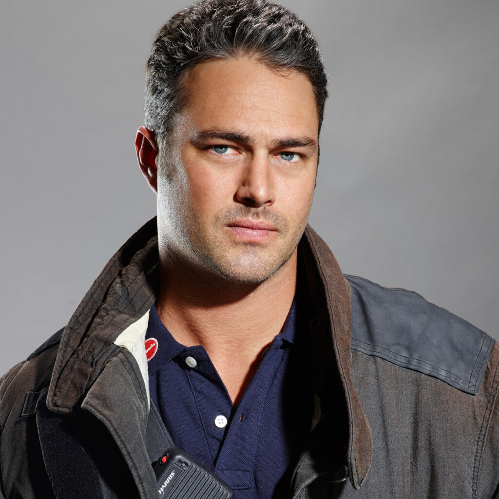 Who are Taylor Kinney parents? Meet Pamela and Daniel Kinney - TRAN ...