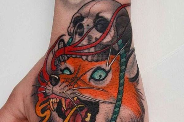 Sinnvolles Fuchsschädel-Tattoo