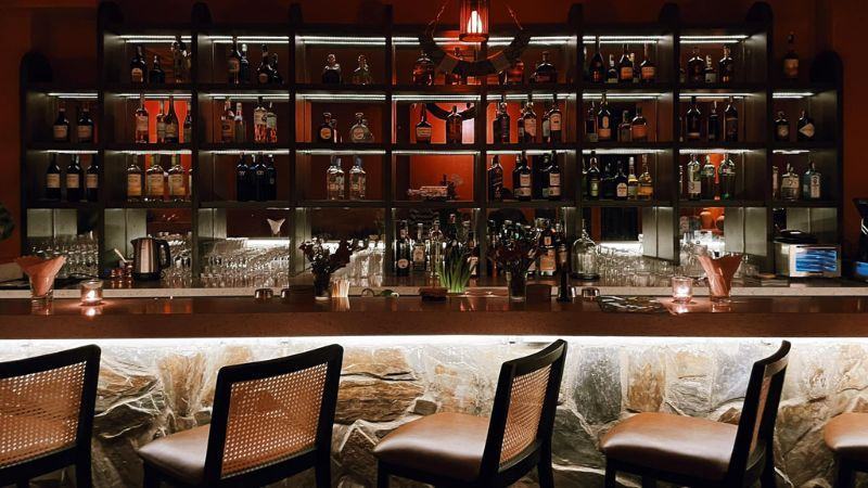 LOOP 1 - Cocktail Bar & Kitchen gây ấn tượng với thức uống Trung Đông