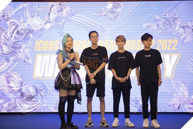 Cộng đồng LMHT Tốc Chiến Sài Gòn đã tập hợp để tham gia Giải vô địch toàn cầu các biểu tượng vào chung kết Viewing Party 2022. 3.
