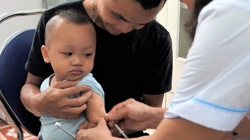 12 loại vắc xin cần thiết cho trẻ ngoài những loại trên