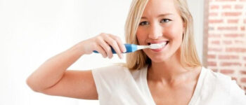 Chăm sóc răng miệng kém