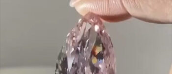 Viên kim cương trị giá 22 triệu USD của Lý Nhã Kỳ