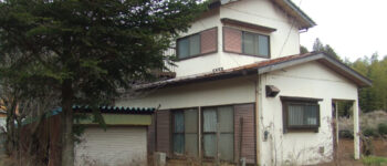 Một ngôi nhà trống ở Inzai, tỉnh Chiba, Nhật Bản.  Ảnh: Japan Times