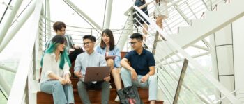 Các trường đại học chất lượng cao hợp tác với các trường trung học phổ thông để nâng cao bền vững chất lượng nguồn nhân lực thế hệ trẻ Việt Nam trong tương lai.