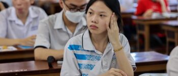 Thí sinh làm bài thi đánh giá năng lực Đại học Quốc gia TP.HCM ngày 7/4. Ảnh: Quỳnh Trần